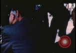 Immagine di Folla di toccare United States USA, 1943, secondo 43 filmato di repertorio 65675078326