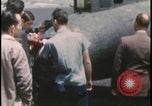 Immagine di Folla di toccare United States USA, 1943, secondo 45 filmato di repertorio 65675078326