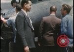 Immagine di Folla di toccare United States USA, 1943, secondo 51 filmato di repertorio 65675078326