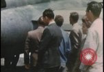 Immagine di Folla di toccare United States USA, 1943, secondo 58 filmato di repertorio 65675078326