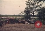 Image Le personnel au sol à regarder Sky United Kingdom, 1943, de la seconde 3 séquences d'archives historiques vidéo 65675078330