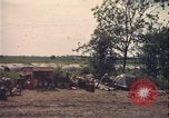 Image Le personnel au sol à regarder Sky United Kingdom, 1943, de la seconde 4 séquences d'archives historiques vidéo 65675078330