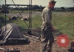 Image Le personnel au sol à regarder Sky United Kingdom, 1943, de la seconde 39 séquences d'archives historiques vidéo 65675078330