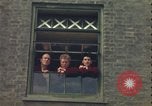 Image Men watching sky United Kingdom, 1943, de la seconde 19 séquences d'archives historiques vidéo 65675078332