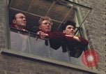 Image Men watching sky United Kingdom, 1943, de la seconde 23 séquences d'archives historiques vidéo 65675078332