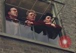Image Men watching sky United Kingdom, 1943, de la seconde 28 séquences d'archives historiques vidéo 65675078332