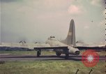 Image Bombardier B-17 United Kingdom, 1943, de la seconde 27 séquences d'archives historiques vidéo 65675078336