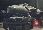 Image B-17 hanger United Kingdom, 1943, de la seconde 16 séquences d'archives historiques vidéo 65675078338