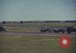 Image trucks towing bombs United Kingdom, 1943, de la seconde 22 séquences d'archives historiques vidéo 65675078343
