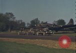Image trucks towing bombs United Kingdom, 1943, de la seconde 56 séquences d'archives historiques vidéo 65675078343