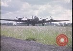 Image Bombardier B-17 Flying Fortress United Kingdom, 1943, de la seconde 4 séquences d'archives historiques vidéo 65675078346