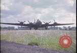 Image Bombardier B-17 Flying Fortress United Kingdom, 1943, de la seconde 8 séquences d'archives historiques vidéo 65675078346