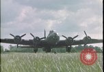 Image Bombardier B-17 Flying Fortress United Kingdom, 1943, de la seconde 20 séquences d'archives historiques vidéo 65675078346