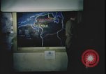 Image Présentation de la mission de bombardement agent United Kingdom, 1943, de la seconde 4 séquences d'archives historiques vidéo 65675078347