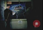 Image Présentation de la mission de bombardement agent United Kingdom, 1943, de la seconde 5 séquences d'archives historiques vidéo 65675078347