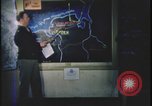 Image Présentation de la mission de bombardement agent United Kingdom, 1943, de la seconde 30 séquences d'archives historiques vidéo 65675078347