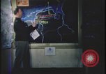 Image Présentation de la mission de bombardement agent United Kingdom, 1943, de la seconde 33 séquences d'archives historiques vidéo 65675078347