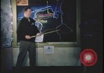 Image Présentation de la mission de bombardement agent United Kingdom, 1943, de la seconde 38 séquences d'archives historiques vidéo 65675078347