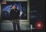 Image Présentation de la mission de bombardement agent United Kingdom, 1943, de la seconde 45 séquences d'archives historiques vidéo 65675078347