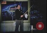 Image Présentation de la mission de bombardement agent United Kingdom, 1943, de la seconde 46 séquences d'archives historiques vidéo 65675078347
