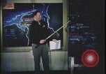 Image Présentation de la mission de bombardement agent United Kingdom, 1943, de la seconde 53 séquences d'archives historiques vidéo 65675078347