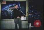 Image Présentation de la mission de bombardement agent United Kingdom, 1943, de la seconde 55 séquences d'archives historiques vidéo 65675078347