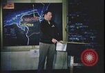 Image Présentation de la mission de bombardement agent United Kingdom, 1943, de la seconde 56 séquences d'archives historiques vidéo 65675078347