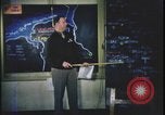 Image Présentation de la mission de bombardement agent United Kingdom, 1943, de la seconde 61 séquences d'archives historiques vidéo 65675078347