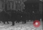 Immagine di Johann Heinrich von Bernstorff lasciando per la Germania New York United States USA, 1917, secondo 5 filmato di repertorio 65675078389