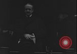Immagine di Johann Heinrich von Bernstorff lasciando per la Germania New York United States USA, 1917, secondo 8 filmato di repertorio 65675078389