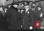 Immagine di Johann Heinrich von Bernstorff lasciando per la Germania New York United States USA, 1917, secondo 13 filmato di repertorio 65675078389