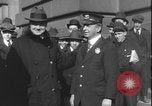 Immagine di Johann Heinrich von Bernstorff lasciando per la Germania New York United States USA, 1917, secondo 21 filmato di repertorio 65675078389