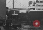 Immagine di Johann Heinrich von Bernstorff lasciando per la Germania New York United States USA, 1917, secondo 35 filmato di repertorio 65675078389