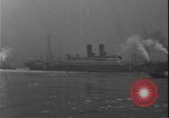 Immagine di Johann Heinrich von Bernstorff lasciando per la Germania New York United States USA, 1917, secondo 43 filmato di repertorio 65675078389