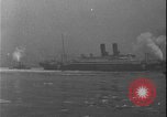 Immagine di Johann Heinrich von Bernstorff lasciando per la Germania New York United States USA, 1917, secondo 44 filmato di repertorio 65675078389