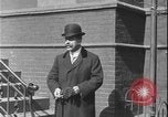 Immagine di Johann Heinrich von Bernstorff lasciando per la Germania New York United States USA, 1917, secondo 53 filmato di repertorio 65675078389