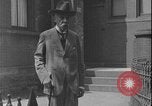 Standbild Arzt Dumba United States USA, 1915, aus Sekunde 15 historischem Filmmaterial Videoclip 65675078391