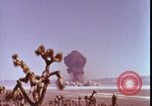 Immagine di prova della bomba atomica United States USA, 1951, secondo 30 filmato di repertorio 65675078404