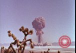 Immagine di prova della bomba atomica United States USA, 1951, secondo 43 filmato di repertorio 65675078404