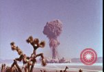 Immagine di prova della bomba atomica United States USA, 1951, secondo 46 filmato di repertorio 65675078404