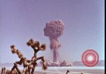 Immagine di prova della bomba atomica United States USA, 1951, secondo 48 filmato di repertorio 65675078404