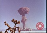 Immagine di prova della bomba atomica United States USA, 1951, secondo 56 filmato di repertorio 65675078404