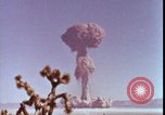 Immagine di prova della bomba atomica United States USA, 1951, secondo 57 filmato di repertorio 65675078404