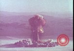 Immagine di Prova dell'arma atomica United States USA, 1951, secondo 34 filmato di repertorio 65675078405