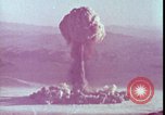 Immagine di Prova dell'arma atomica United States USA, 1951, secondo 44 filmato di repertorio 65675078405