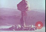 Immagine di Prova dell'arma atomica United States USA, 1951, secondo 50 filmato di repertorio 65675078405