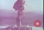 Immagine di Prova dell'arma atomica United States USA, 1951, secondo 55 filmato di repertorio 65675078405