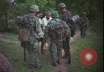Immagine di Funzionamento Wallowa Vietnam, 1967, secondo 18 filmato di repertorio 65675078407
