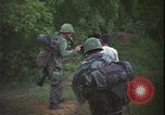 Immagine di Funzionamento Wallowa Vietnam, 1967, secondo 37 filmato di repertorio 65675078407