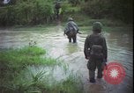 Immagine di Funzionamento Wallowa Vietnam, 1967, secondo 11 filmato di repertorio 65675078408